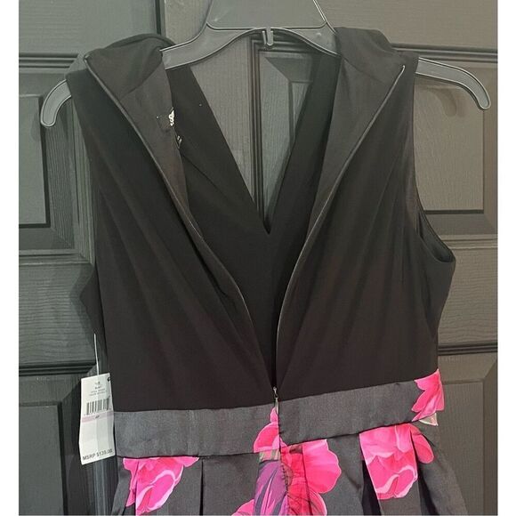 S.L. Fashions Women's Sleeveless Jersey V-Neck Hi-lo Floral Dress with Pockets - Picture 7 of 8